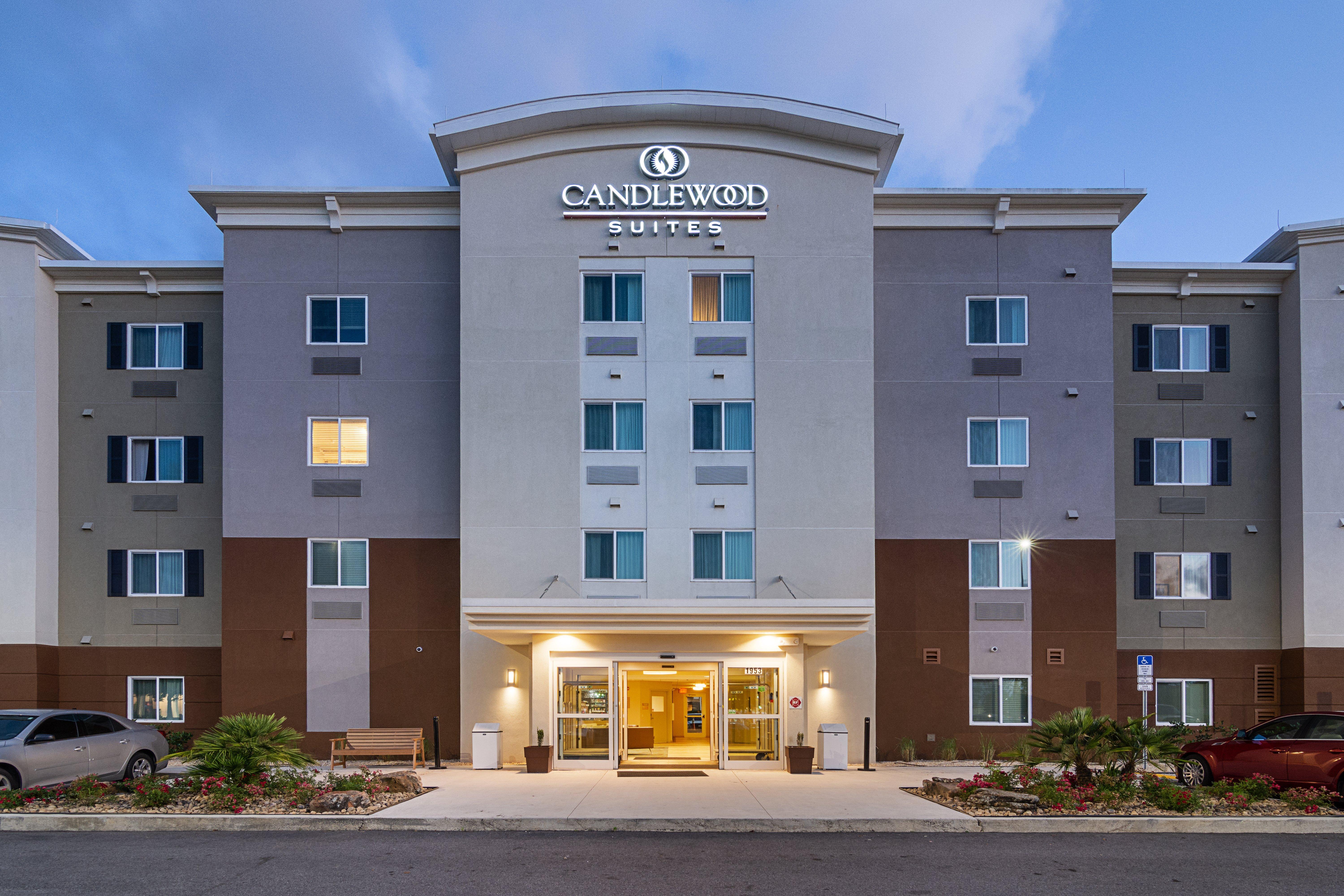 Candlewood Suites - Pensacola - University Area By Ihg Екстер'єр фото