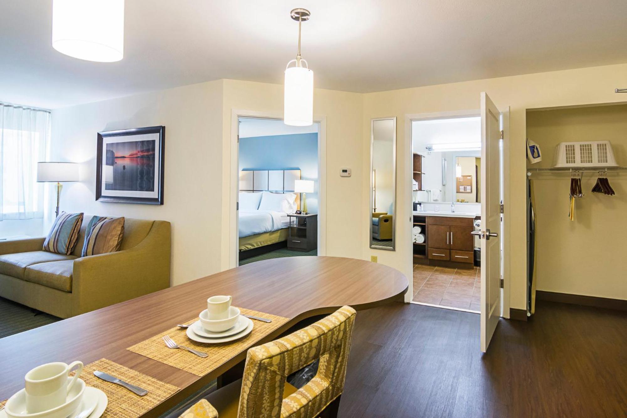 Candlewood Suites - Pensacola - University Area By Ihg Екстер'єр фото