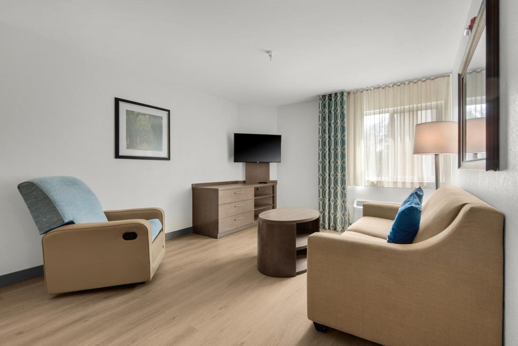 Candlewood Suites - Pensacola - University Area By Ihg Екстер'єр фото