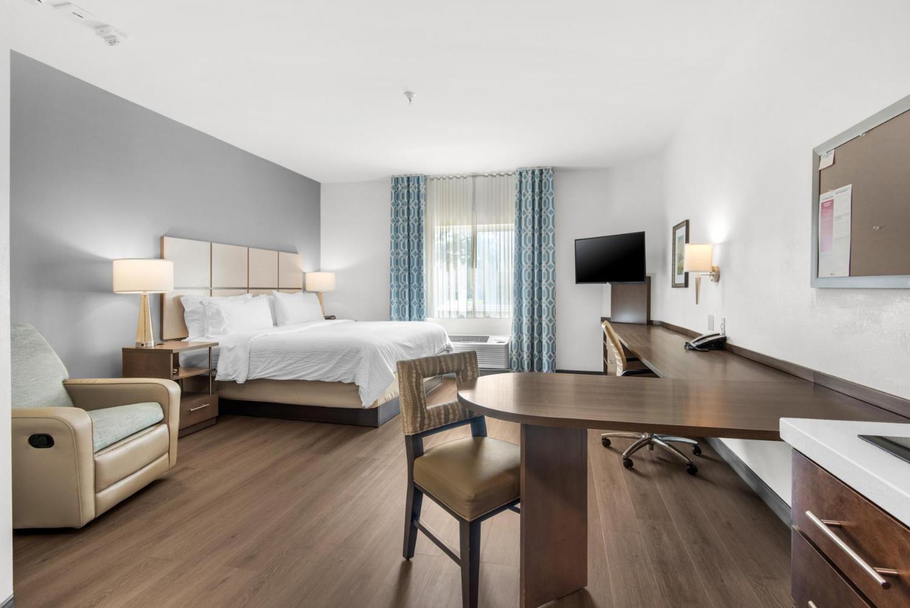 Candlewood Suites - Pensacola - University Area By Ihg Екстер'єр фото